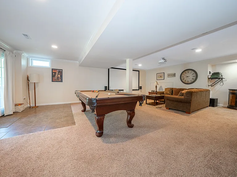 903 Maplewood Dr — Photo 26