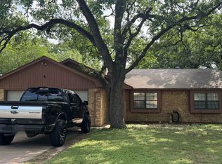 3104 Forestwood Dr, Bryan, TX 77801