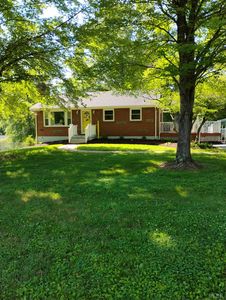 412 Oakwood Dr, Hurt, VA, 24563