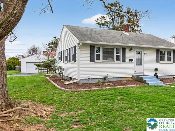 1984 Troxell St, Allentown, PA 18109