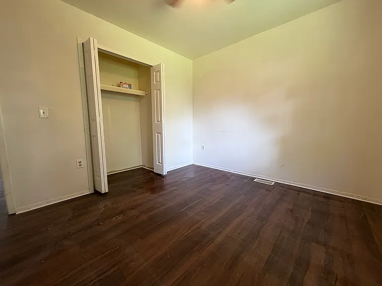 8307 Essex Ave — Photo 10