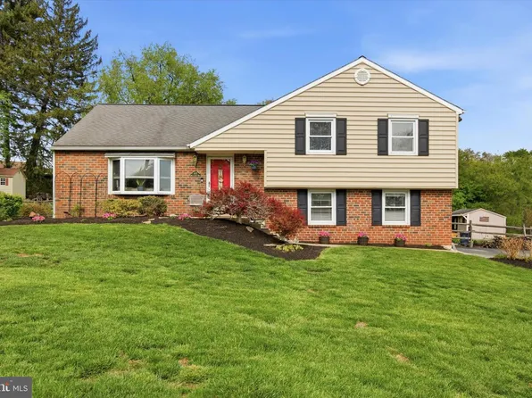 615 Meadowbrook Rd, East Norriton, PA 19401