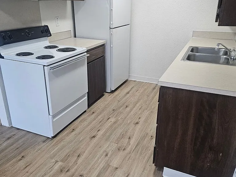 9209 Washington Blvd SW — Photo 14