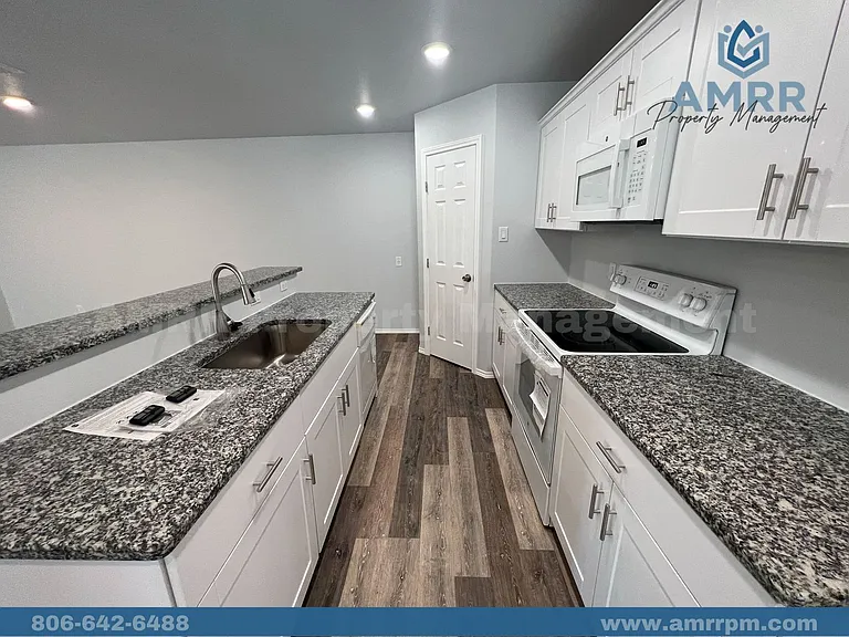 5609 Jarvis St — Photo 7