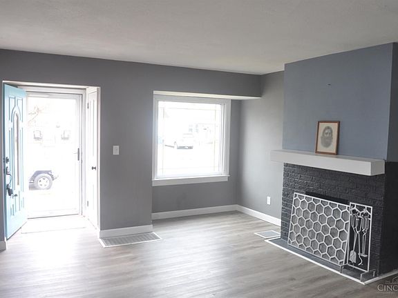 3rd image of 2611 Hilda Ave