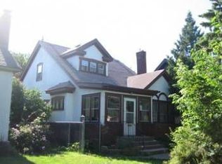 1422 Queen Ave N, Minneapolis, MN 55411