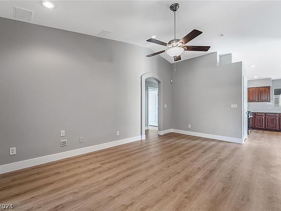 3rd image of 5416 Blue Oat Ave #0