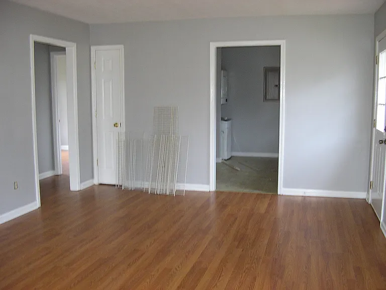 4490 Woodstone Dr — Photo 18