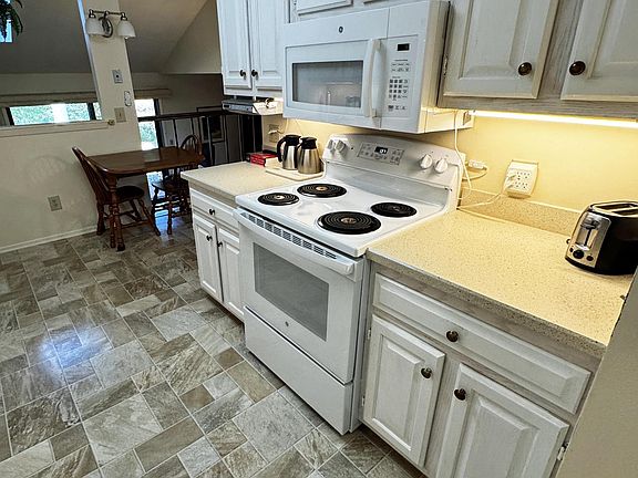 4th image of 2935 Old Mill DRIVE