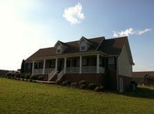 301 Golden Cir, Cookeville, TN 38506