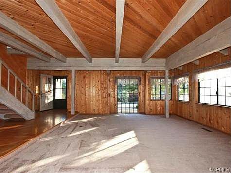 4th image of 313 Meadow Cir