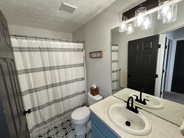 1197 N Yorkshire Dr — Photo 7
