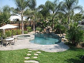 Gorgeous Pool, Spa & Waterfall