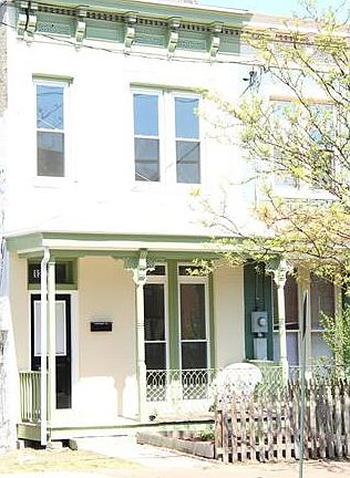 2nd image of 1202 1/2 W Clay St