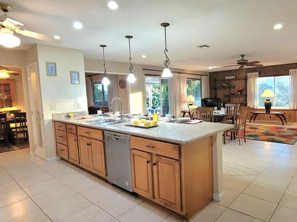13227 W LA TERRAZA Drive, Sun City West, AZ 85375