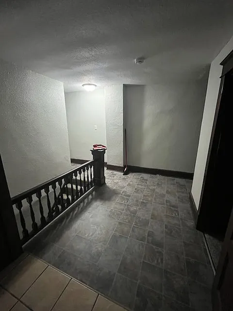 Charming Right-Side Apartment in Mayville near Local Amenities — Photo 3