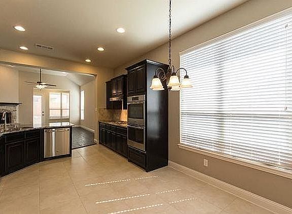 4th image of 5400 Datewood Ln