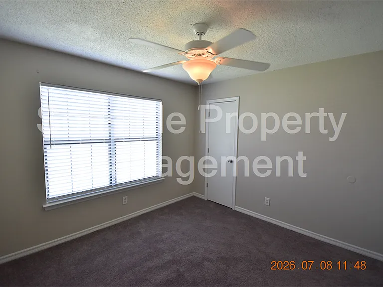 2302 Maki Rd #2 — Photo 21