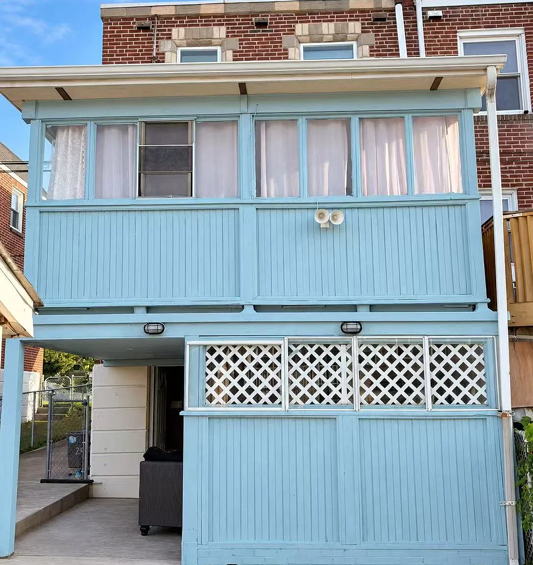 2826 Magee Ave — Photo 3