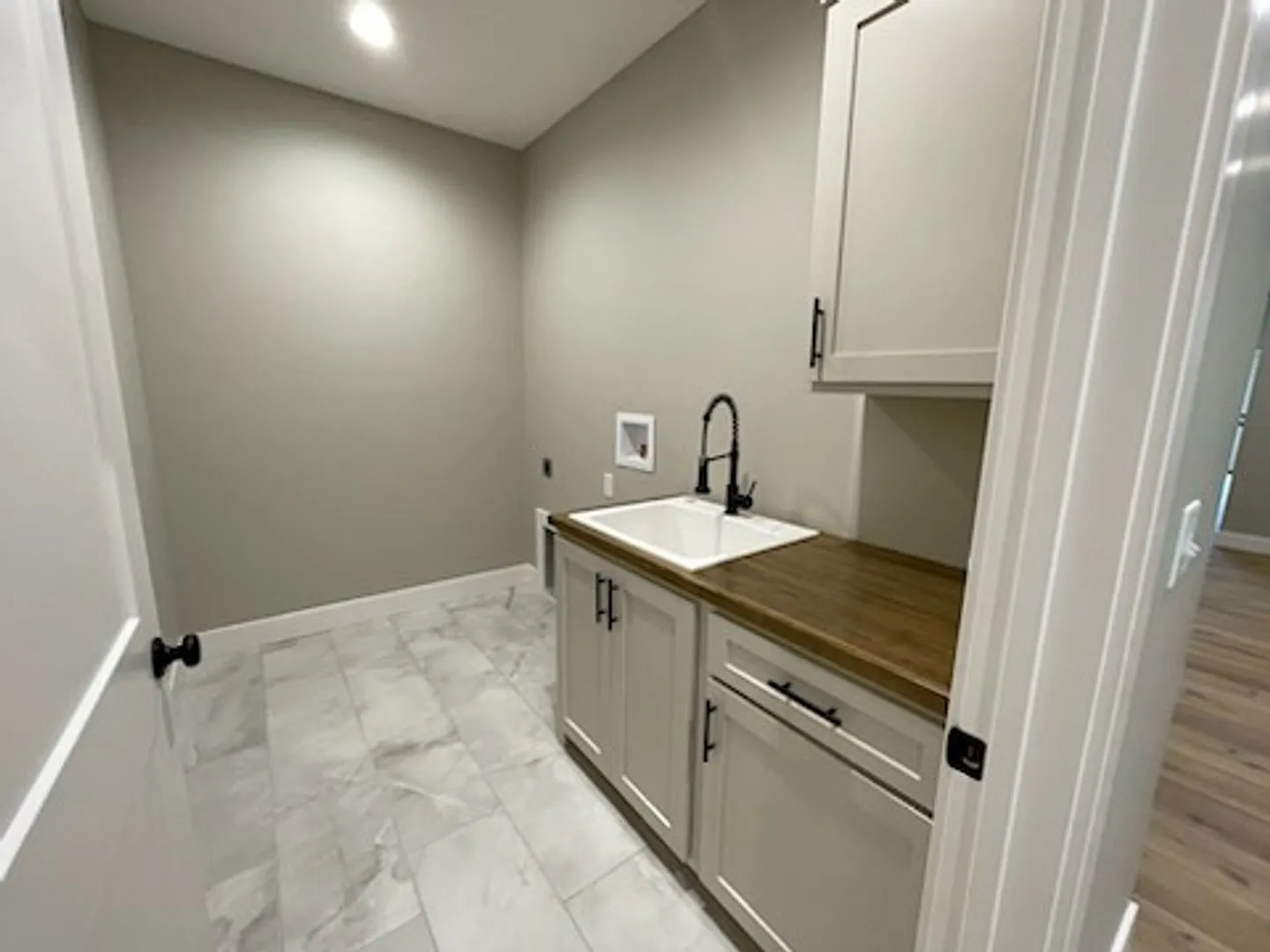 New Construction 3bd/2ba duplex — Photo 3