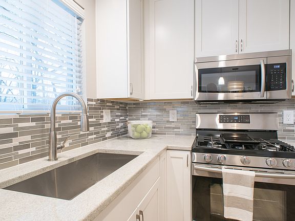 3rd image of 3023 S 23rd Cir