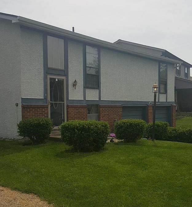 1st image of 2122 Drumlin Dr