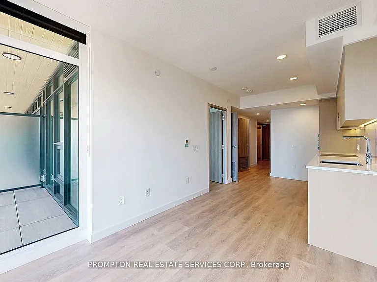 1 Concord Cityplace Way #5206 — Photo 4