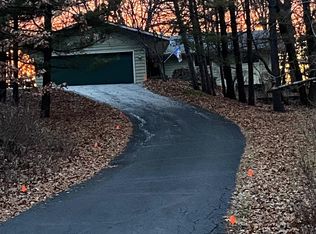 9875 Arkansas Path, Inver Grove Heights, MN 55077