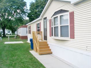161 Belle Villa Blvd, Belleville, MI