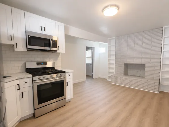 (undisclosed Address), Lakewood, CA 90712