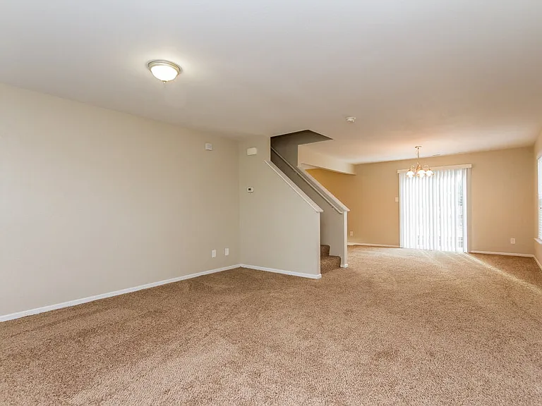 1626 Blue Grass Pkwy — Photo 2