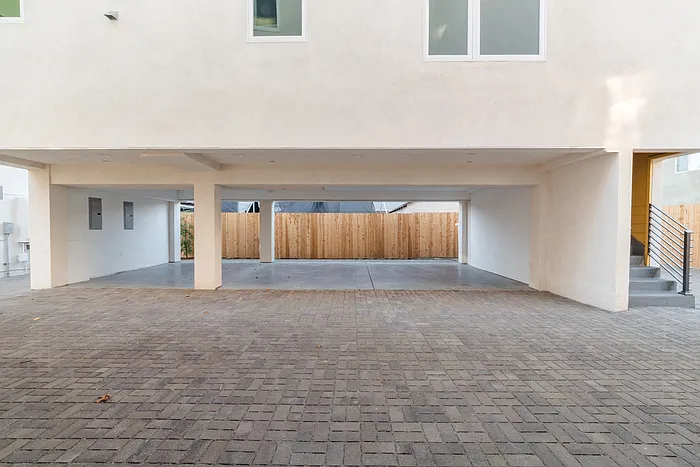 5244 Cleon Ave #5244 AND A HALF — Photo 34