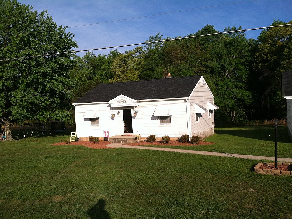 1st image of 4221 State Highway 135
