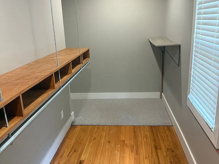 1215 Westlawn Dr — Photo 10