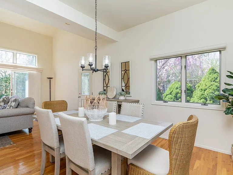 38 Red Creek Cir — Photo 5