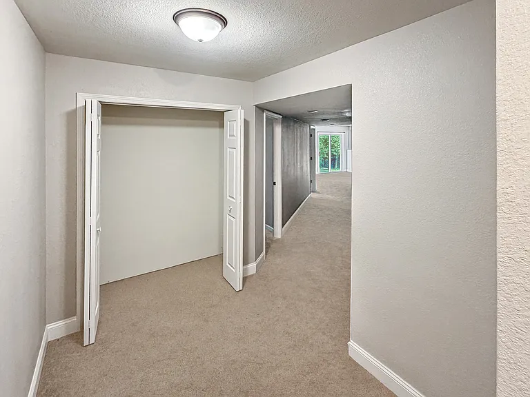 234 Evergreen Dr — Photo 16