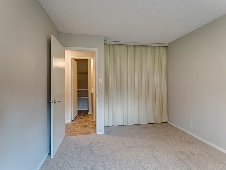 11615 28th Ave NW — Photo 57