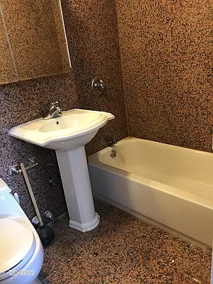 Rented by Citi Habitats | media 30