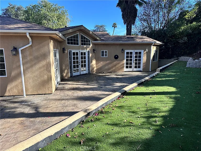 5371 Topeka Dr — Photo 24