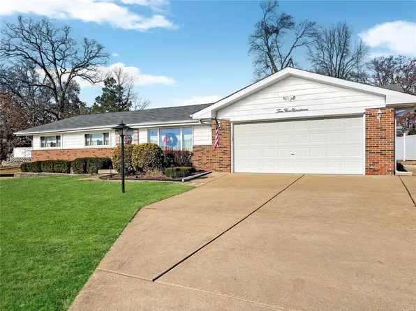 10519 Doe Run Ct, Saint Louis, MO 63128