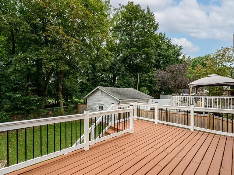 58 Yantecaw Ave — Photo 29