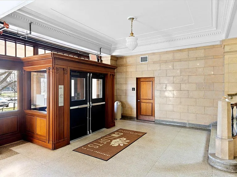 730 Stinson Blvd #221 — Photo 36
