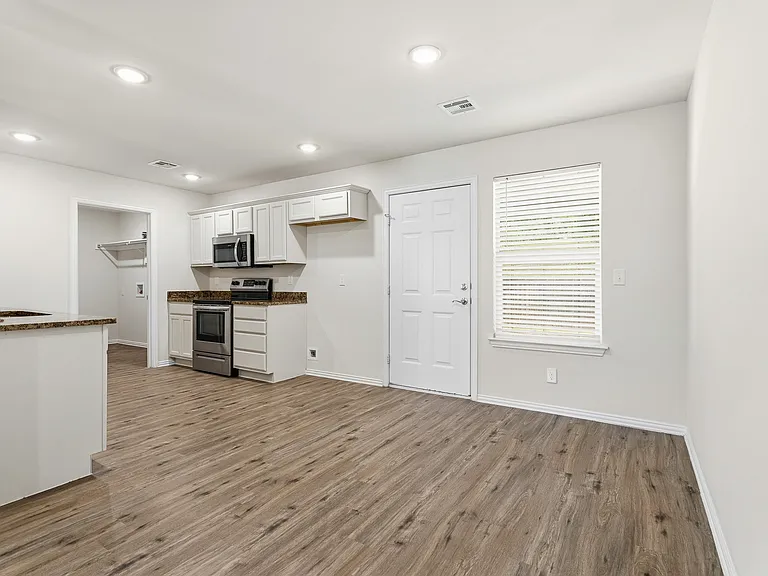 1022 Indian Plains Rd — Photo 8