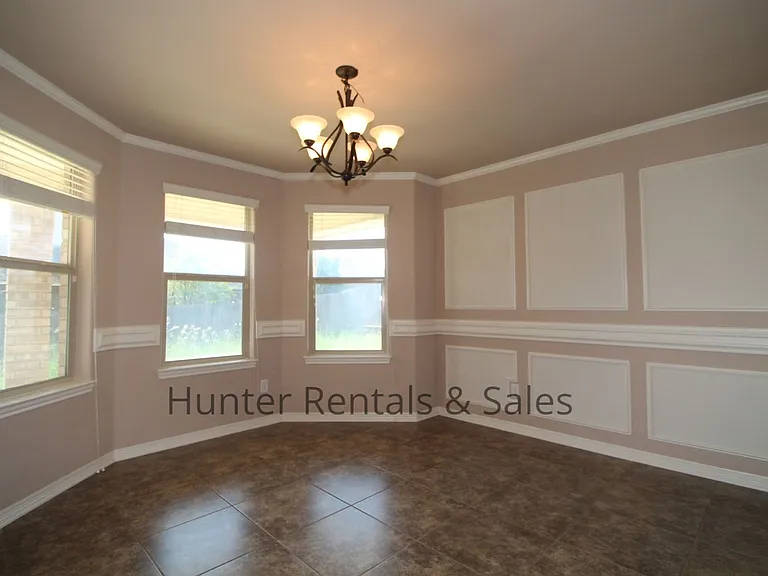 2522 Boxwood Dr — Photo 15