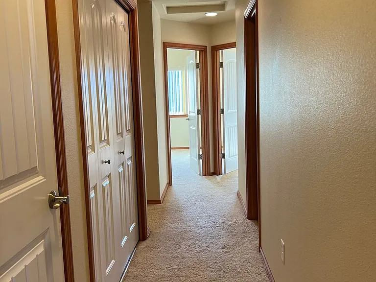 417 SW Pemberly Loop — Photo 18
