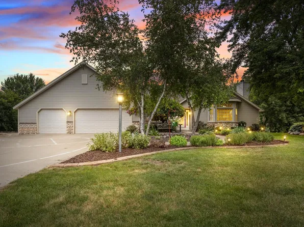 6815 Lorraine CIRCLE, Waterford, WI 53185