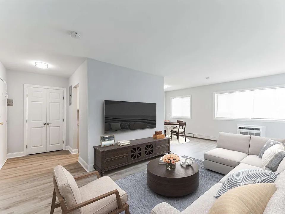Mid Island Apartments