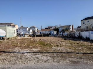 7 Susan Ln, Manahawkin, NJ 08050