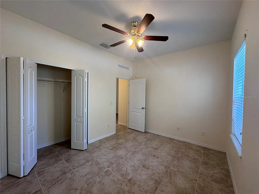 3 bed, 2.0 bath, 1634 sqft, $1,900 — Photo 4
