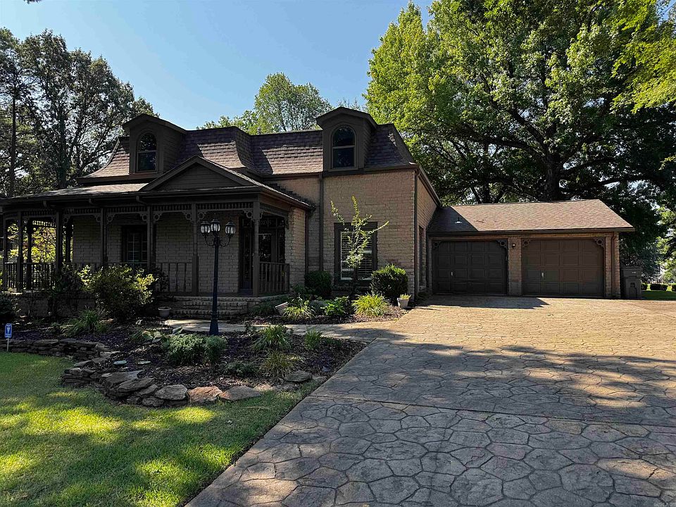 1st image of 1005 Fairway Dr